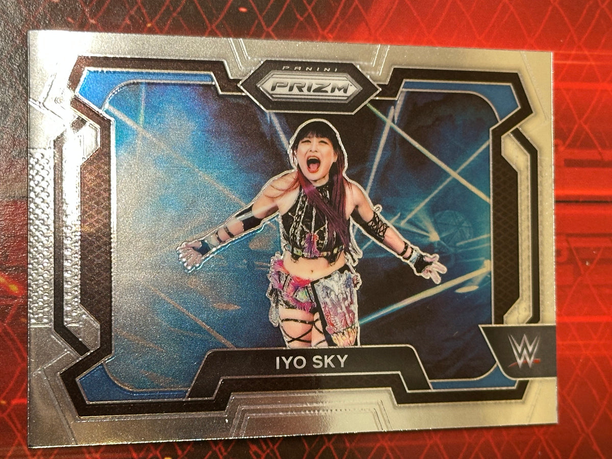 2024 Panini Prizm WWE Trading Card No. 090 - Iyo Sky