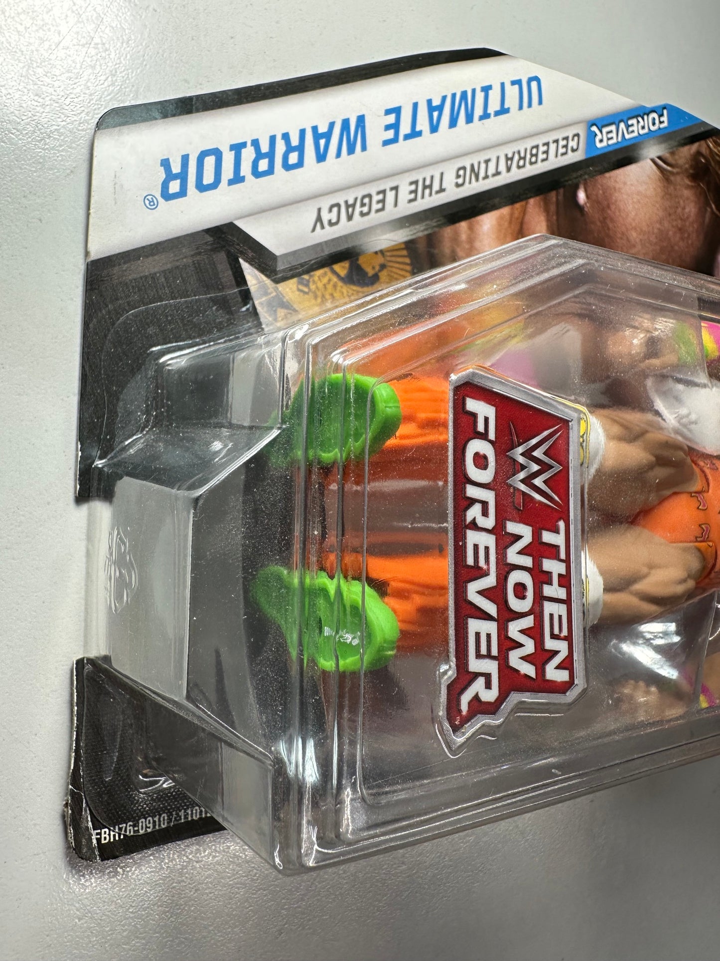 WWE Main Event Basic Then Now Forever - Ultimate Warrior (See photos)