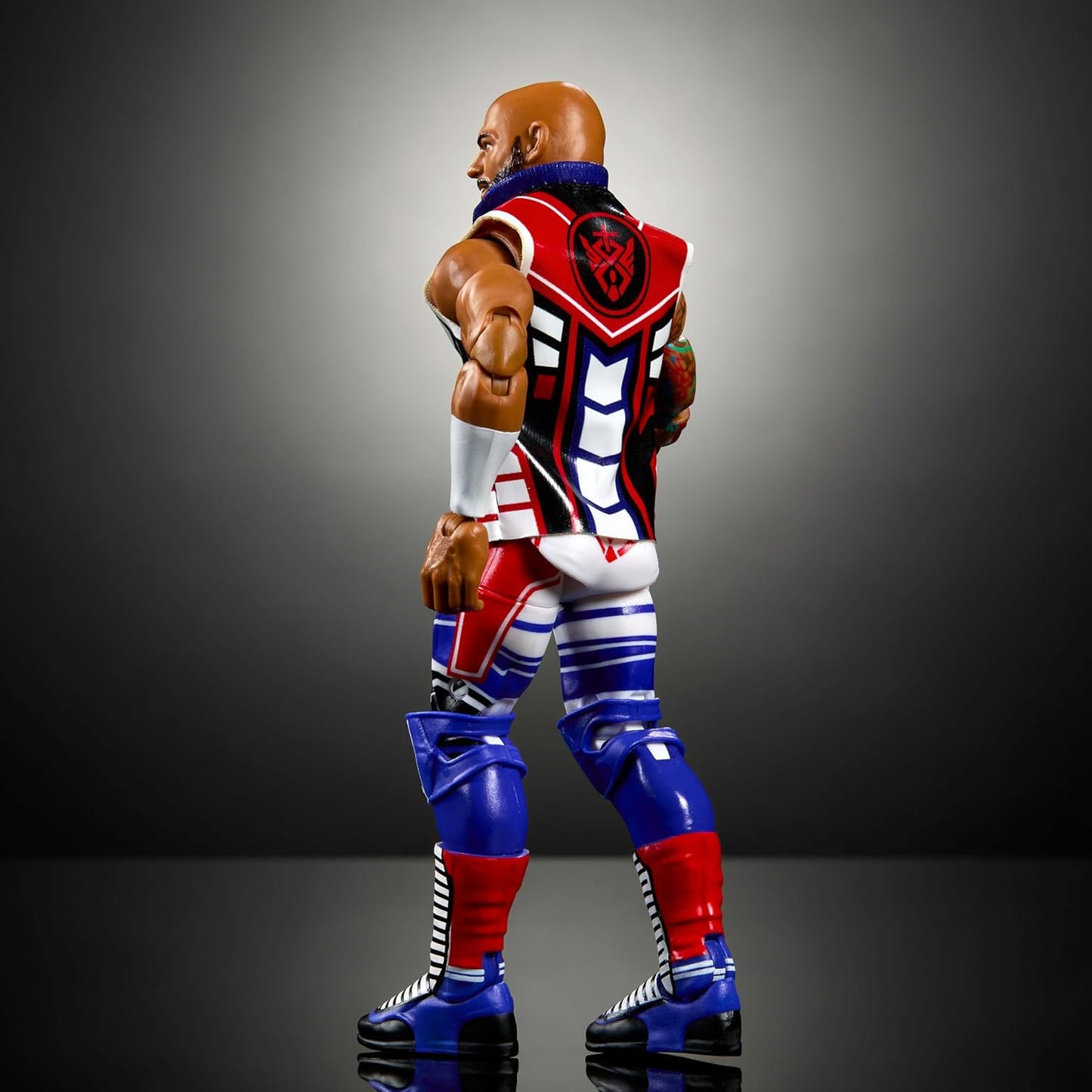WWE Elite Series 111 – Ricochet