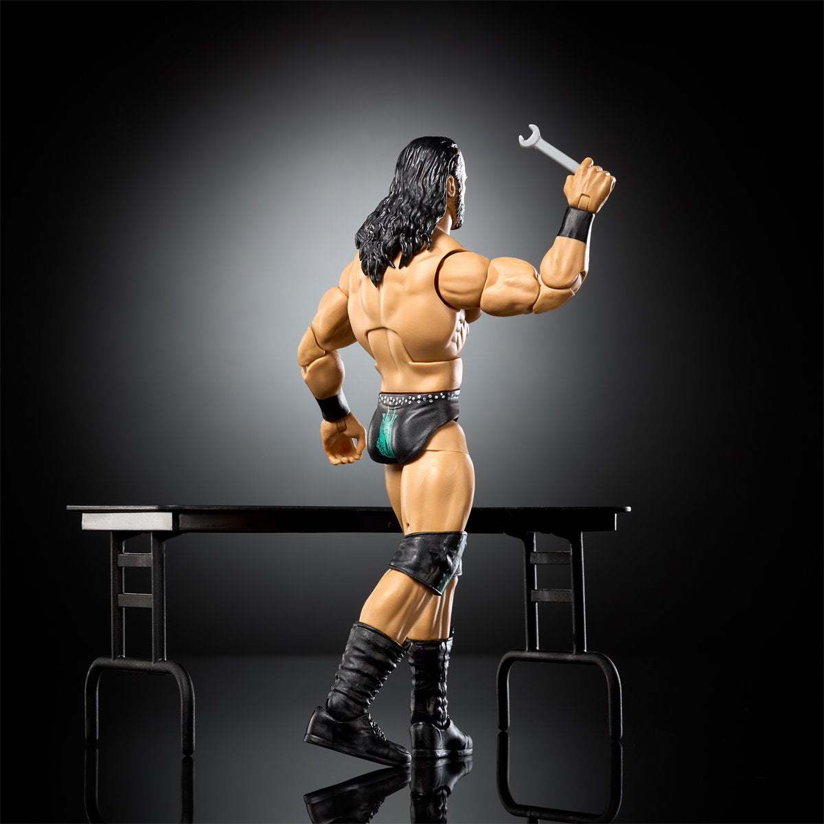 WWE Elite Series 123 - Drew McIntyre (con tavolo) *DMG*