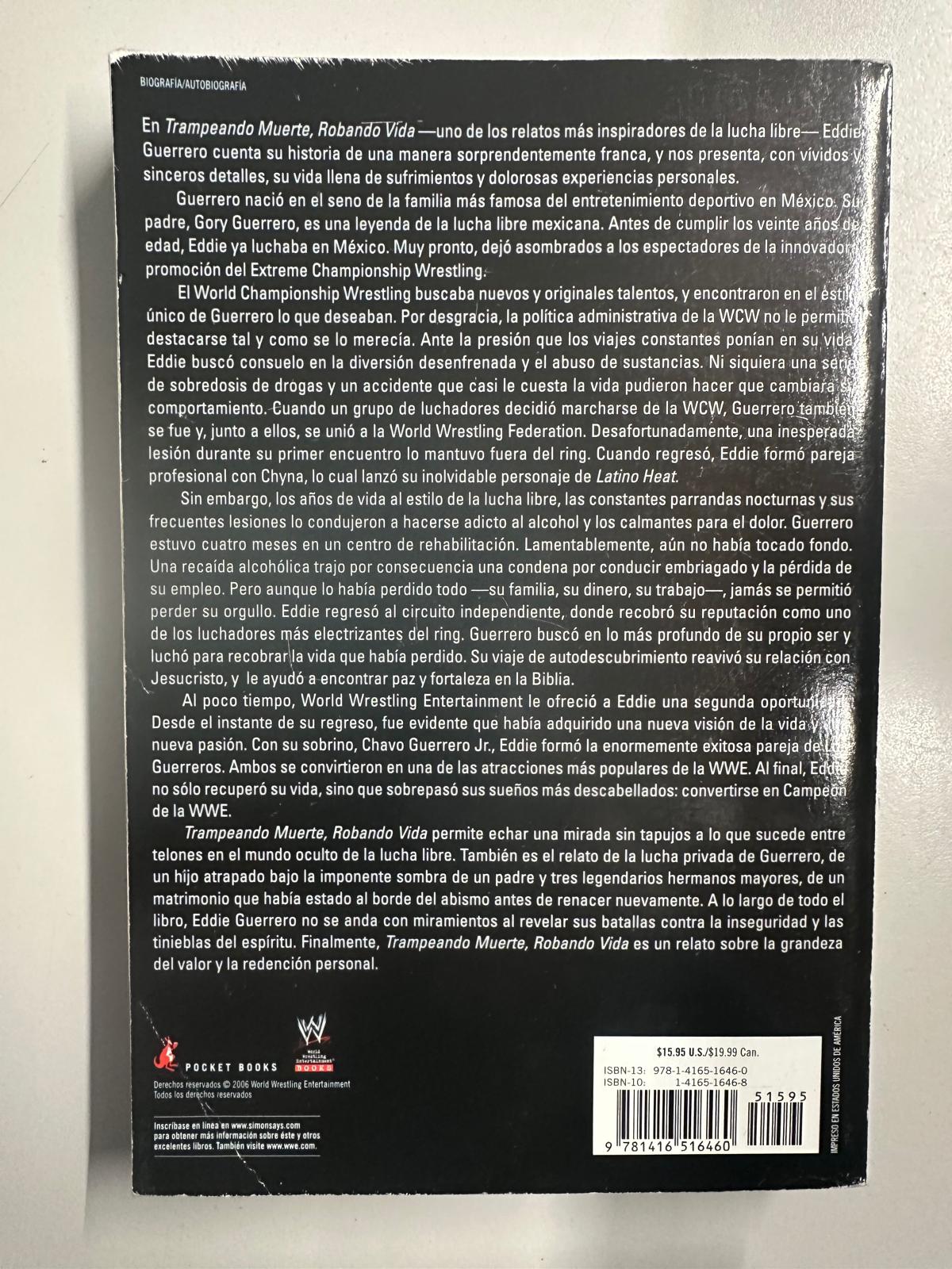 Libro - WWE Trampeando Muerte, Robando Vida (Usato in condizioni come da foto)
