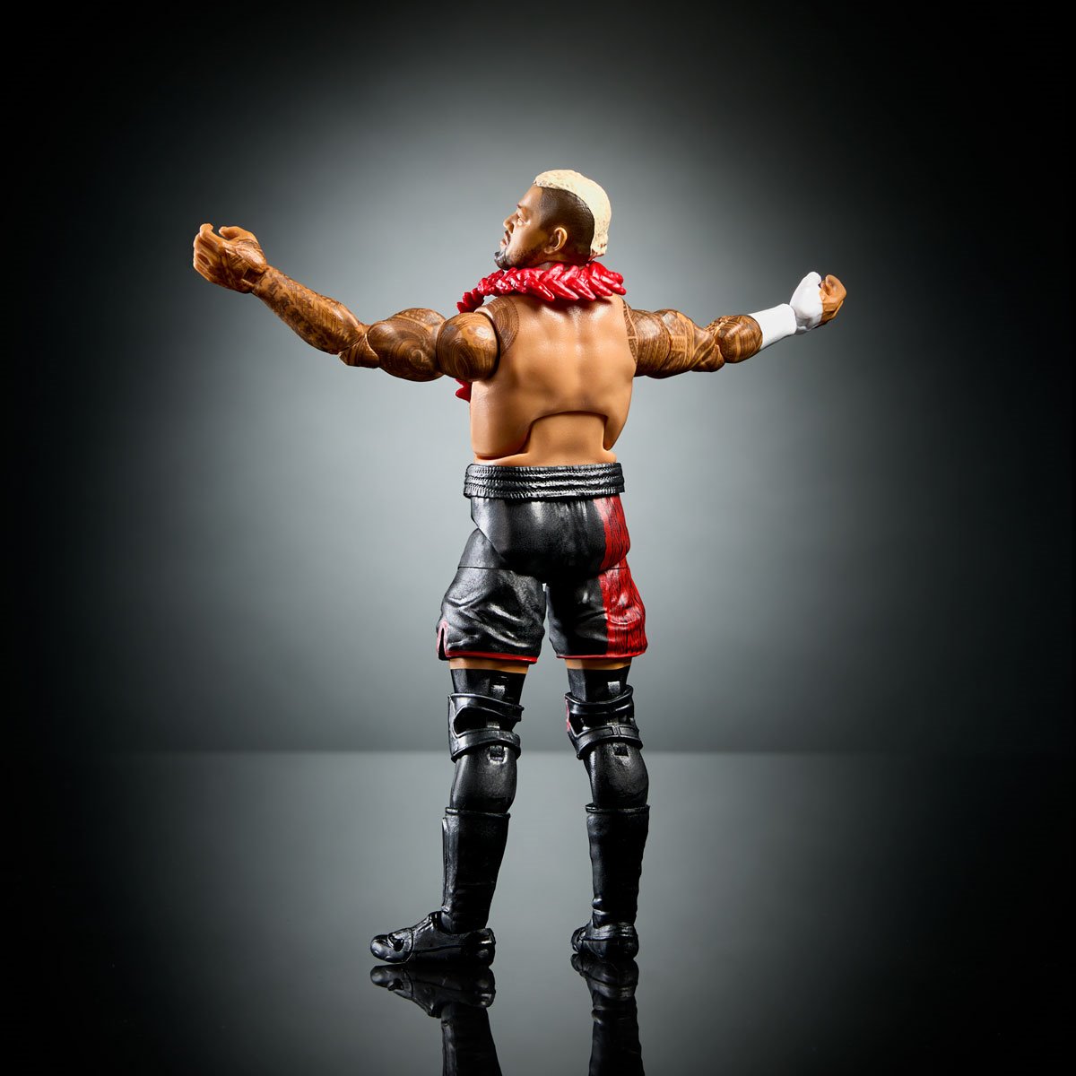 WWE Elite Top Picks 2025 Wave 4 - Solo Sikoa *DMG*