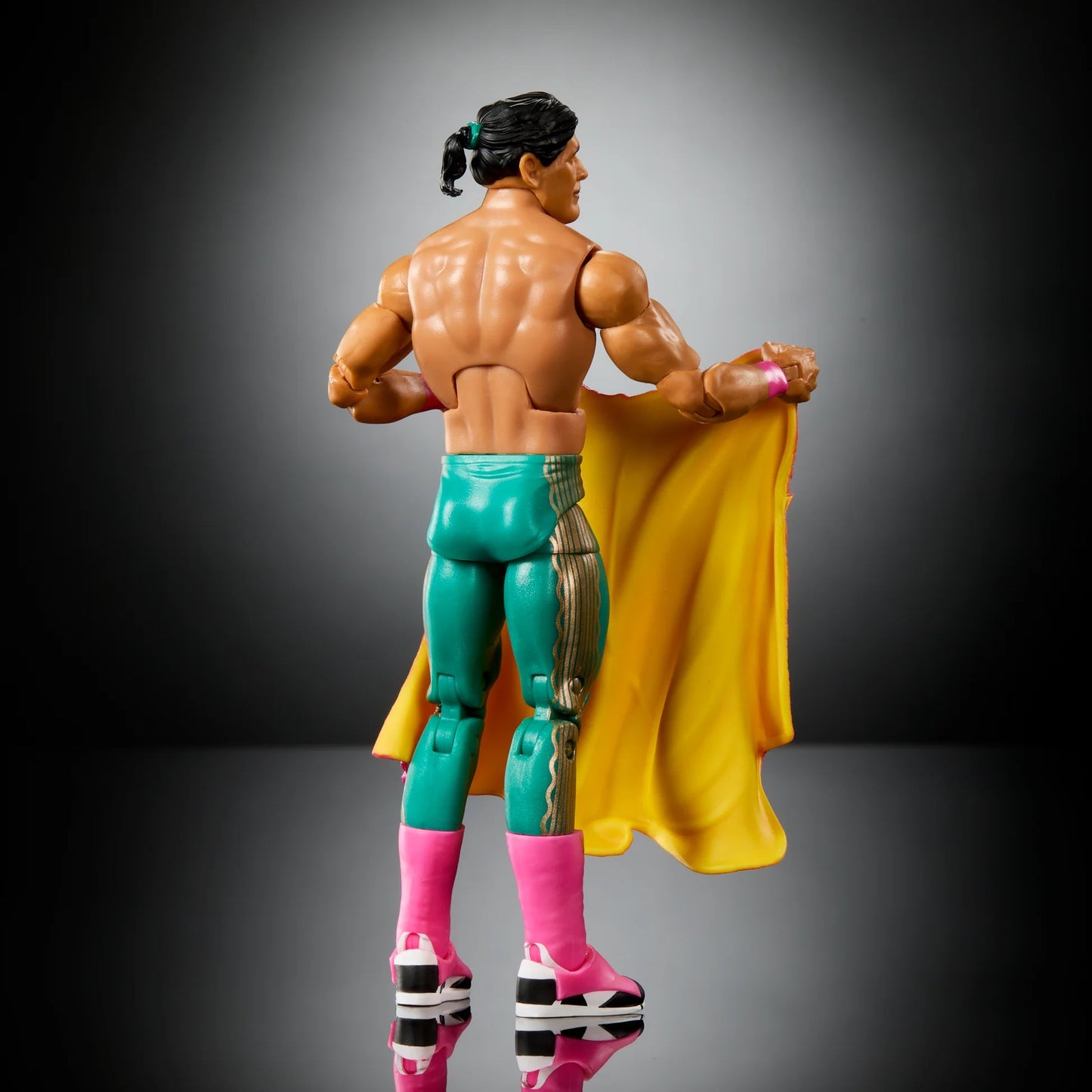 WWE Elite Legends Series 31 - El Matador Tito Santana *DMG*