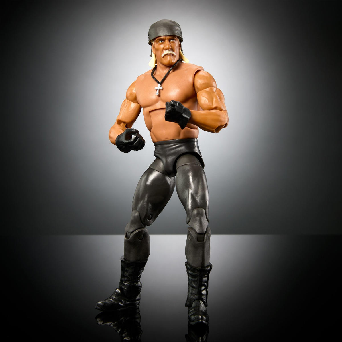 WWE Elite Monday Night War Series #1 - Hollywood Hulk Hogan *DMG*