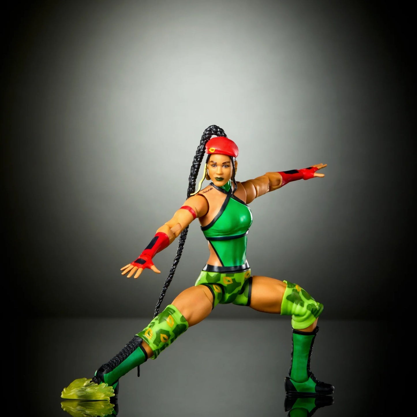 WWE Street Fighter Series #2 - Bianca Belair as Cammy *DMG*